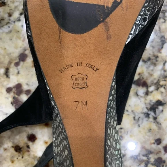 Gently used black sling back heels open toe pumps black and silver 7 M - Picture 6 of 6